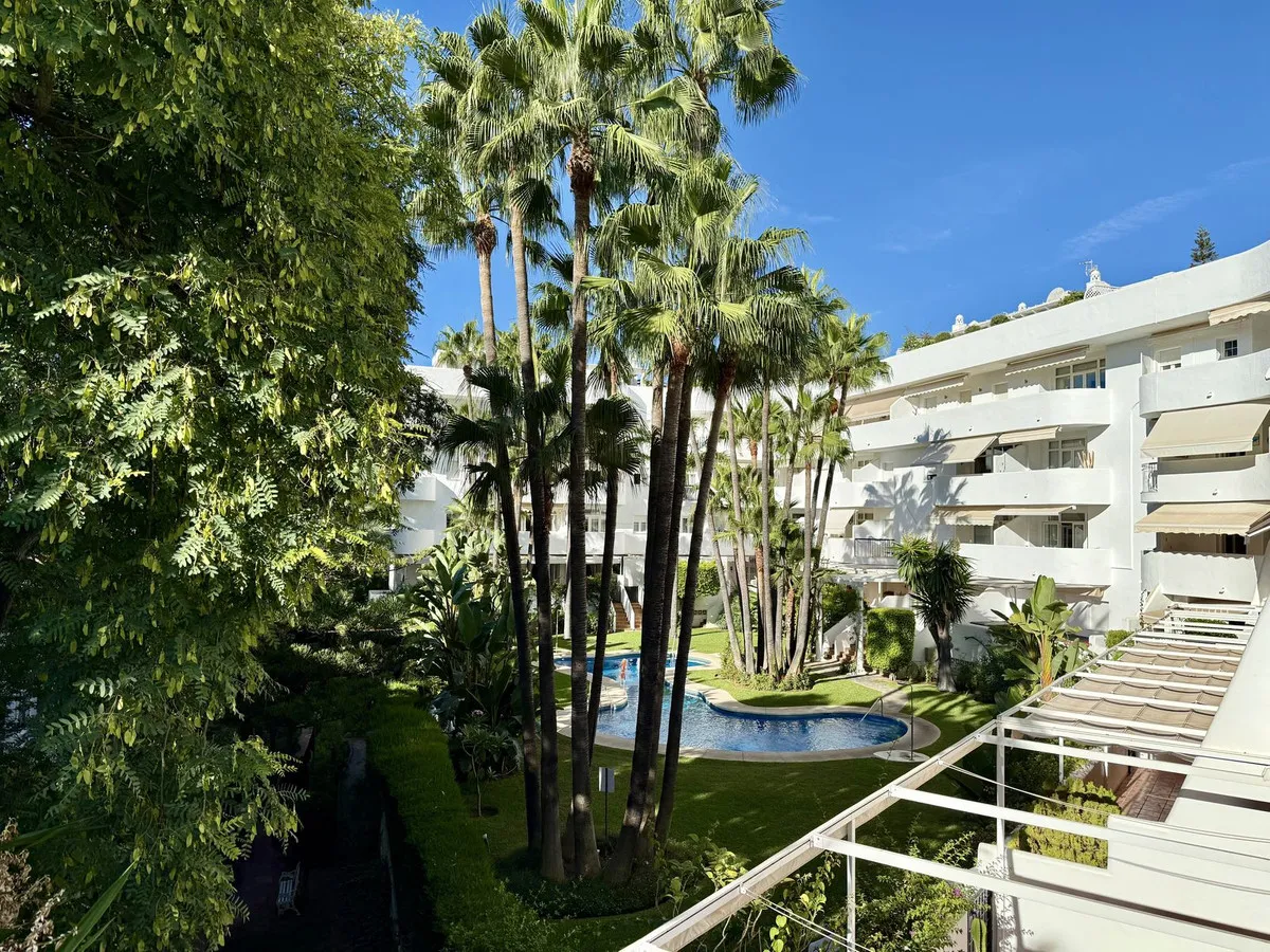 b560a18c-b830-47b5-8327-2e5cf9d7fb39