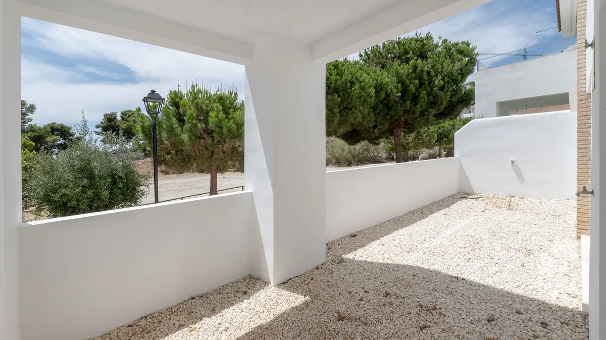 0ed02b6f-3ffe-40e2-8734-c1540e5d0203