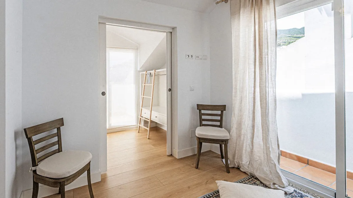 4576a6ff-d3d7-4ee1-8725-705622e7e58d