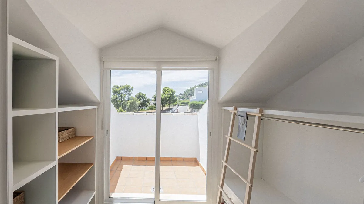 49fd2613-ee77-4fef-8044-e121345c1cdf