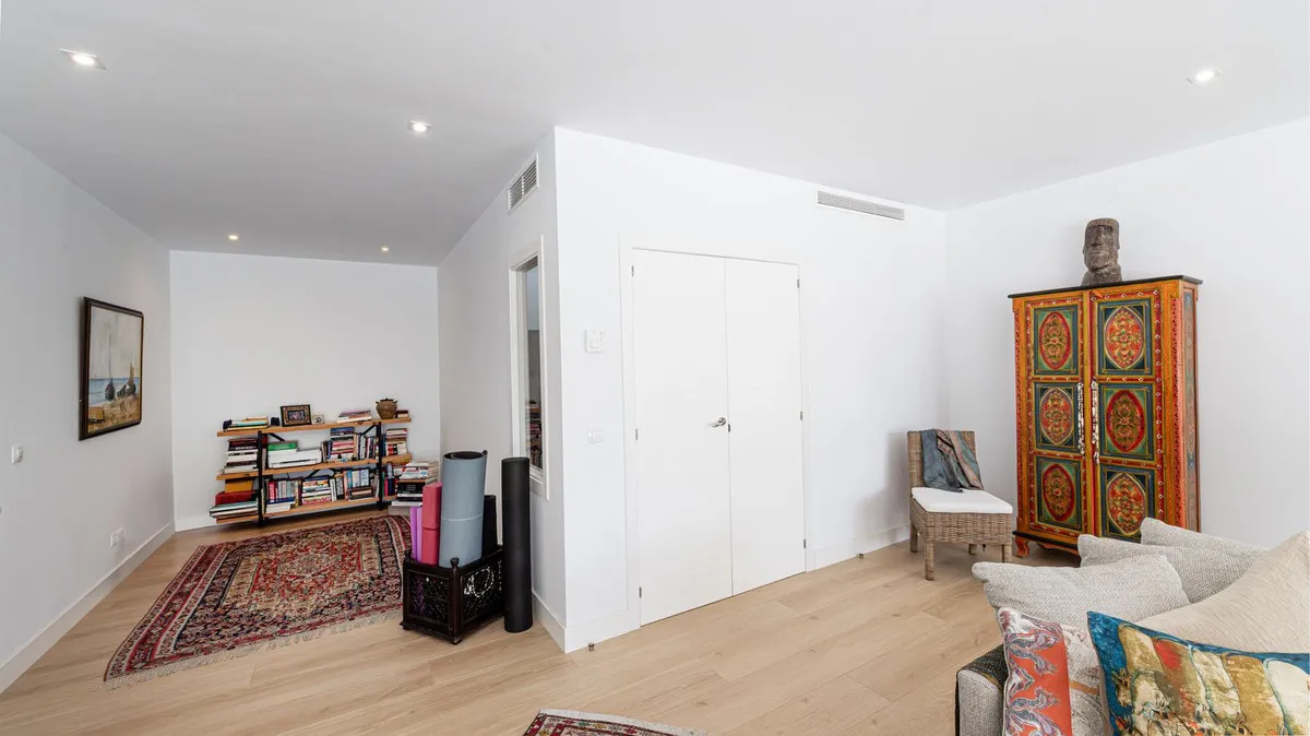 9cf3173d-207f-4d91-a25a-224e8abfd905