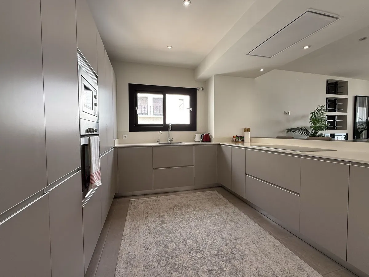 fd4b5a58-796a-45ce-916e-5542f5a7e1e4