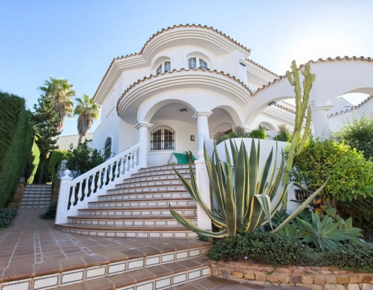 3cbcb001-b823-4a7b-bfa1-78cbbec88f45