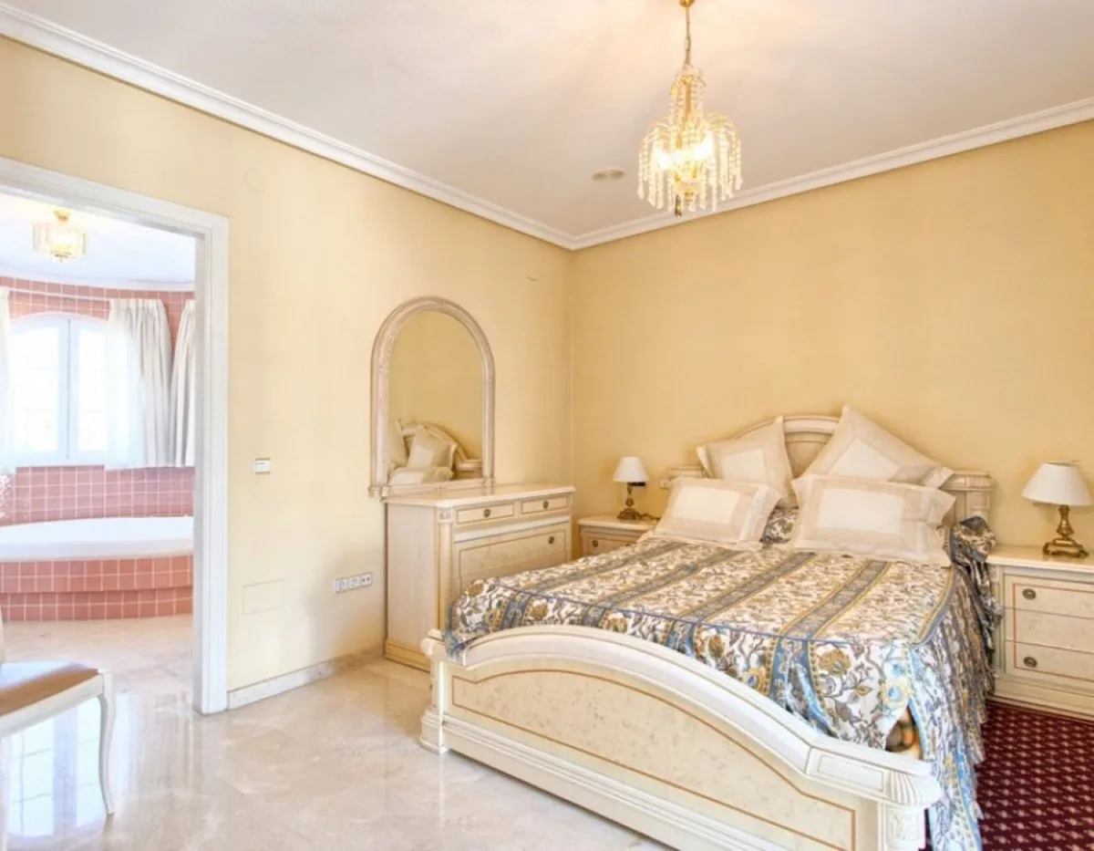 d655d7e8-b671-43c7-86ff-b07354df8c5c