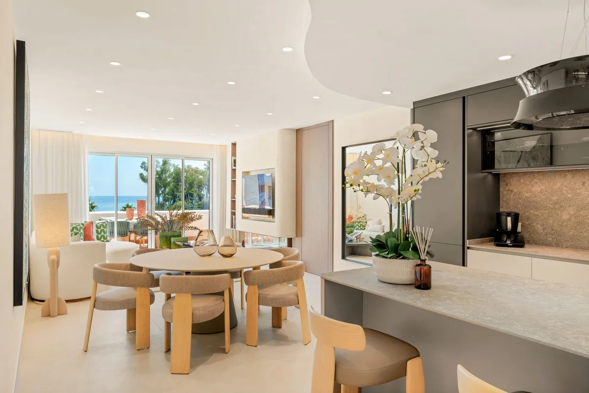 23dbad04-0d76-4ab8-abdd-7f869ba57977