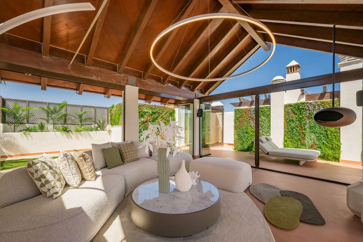 b077c435-b2c3-40ed-9498-9b9383216d92