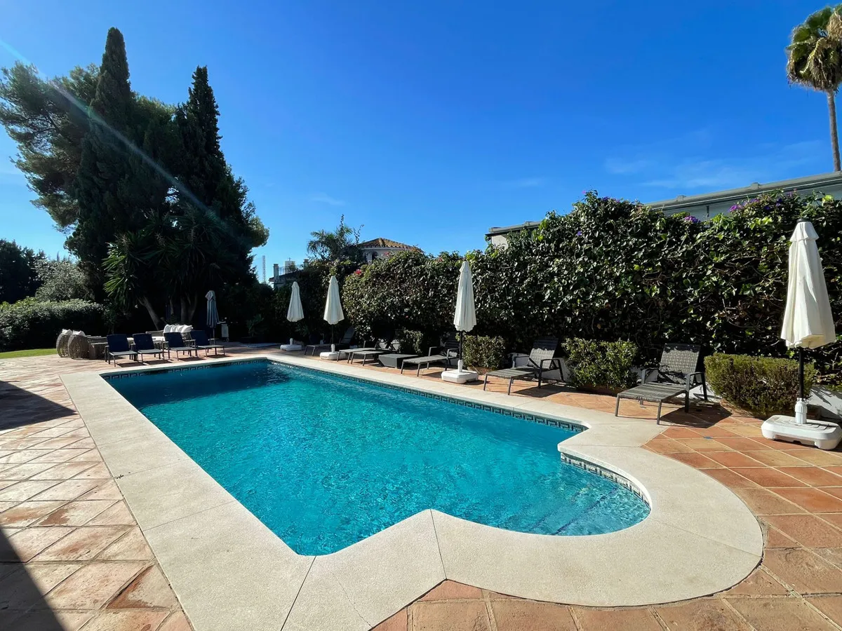 0973ea98-a647-4a02-9ebc-3386b543e814