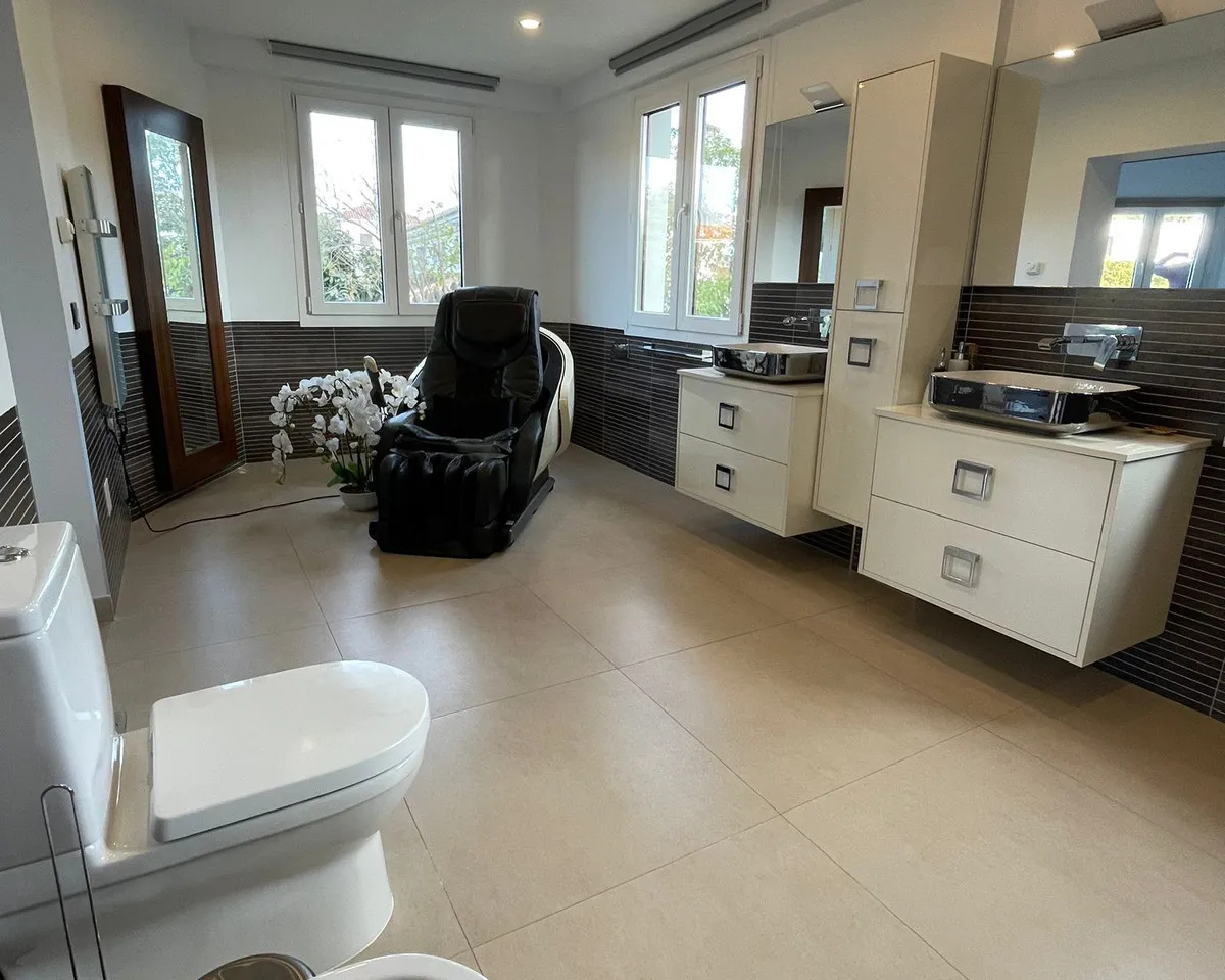 0b555495-c977-491c-8a9b-710b527e393e