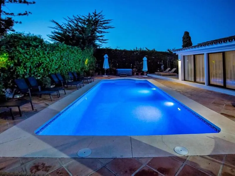 4e93c810-aaf0-4a66-bf8a-4fb65e2c1cb5