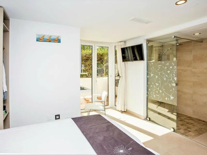 93b86e3c-bab5-4dcd-ad4b-d0477cd231a3