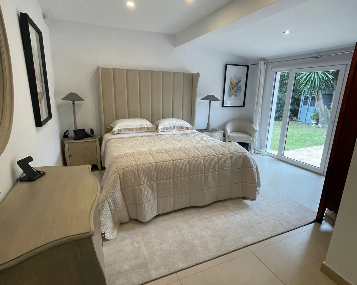 c4d5abec-286a-438b-a0e7-f2fede19f889