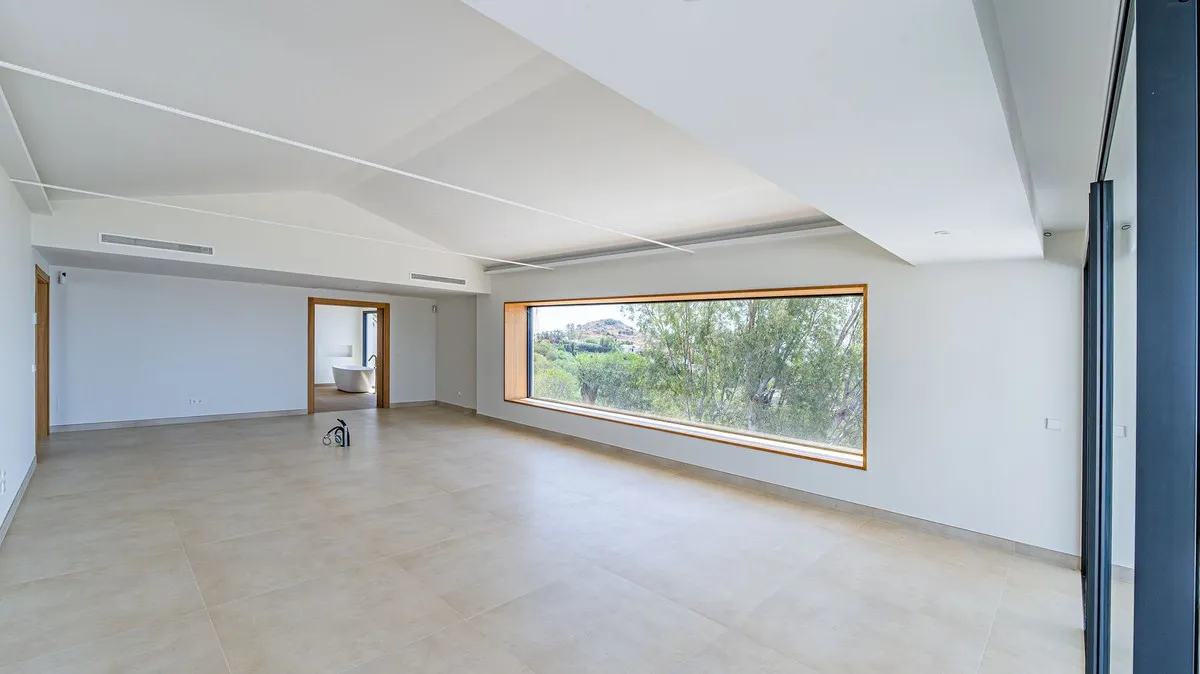 00f3cda5-8e62-4c2c-b4d1-2cb266189ee9