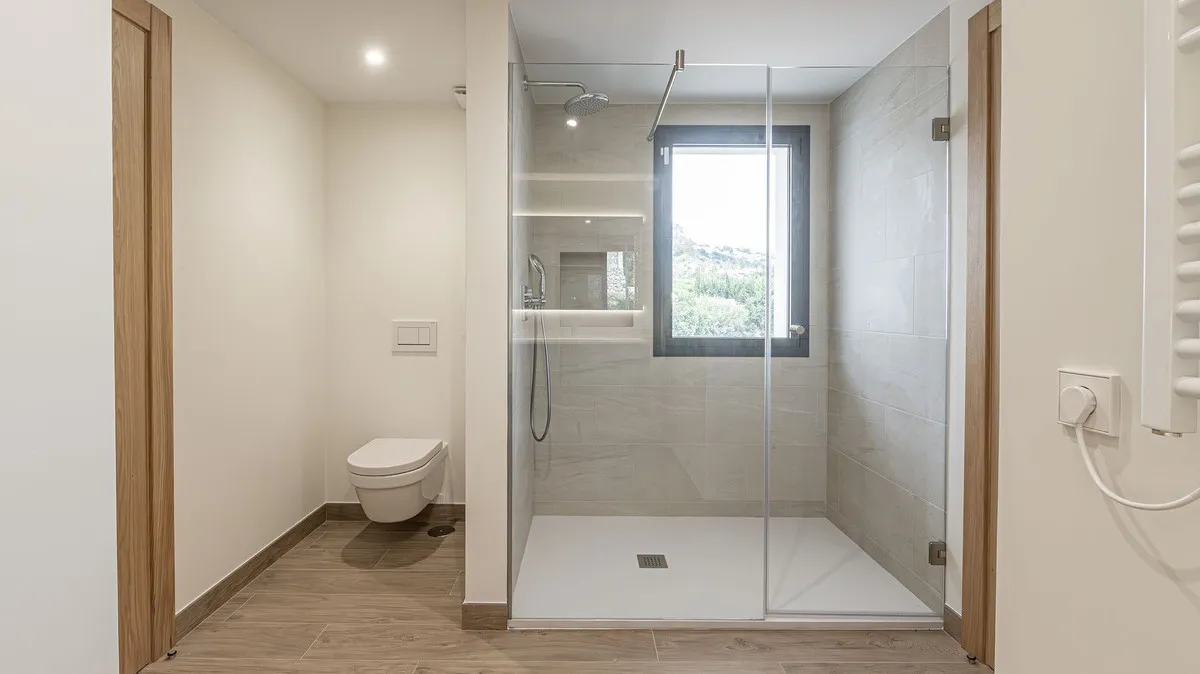 168111b1-5aeb-43e4-9f06-7d5ebbacb7c2