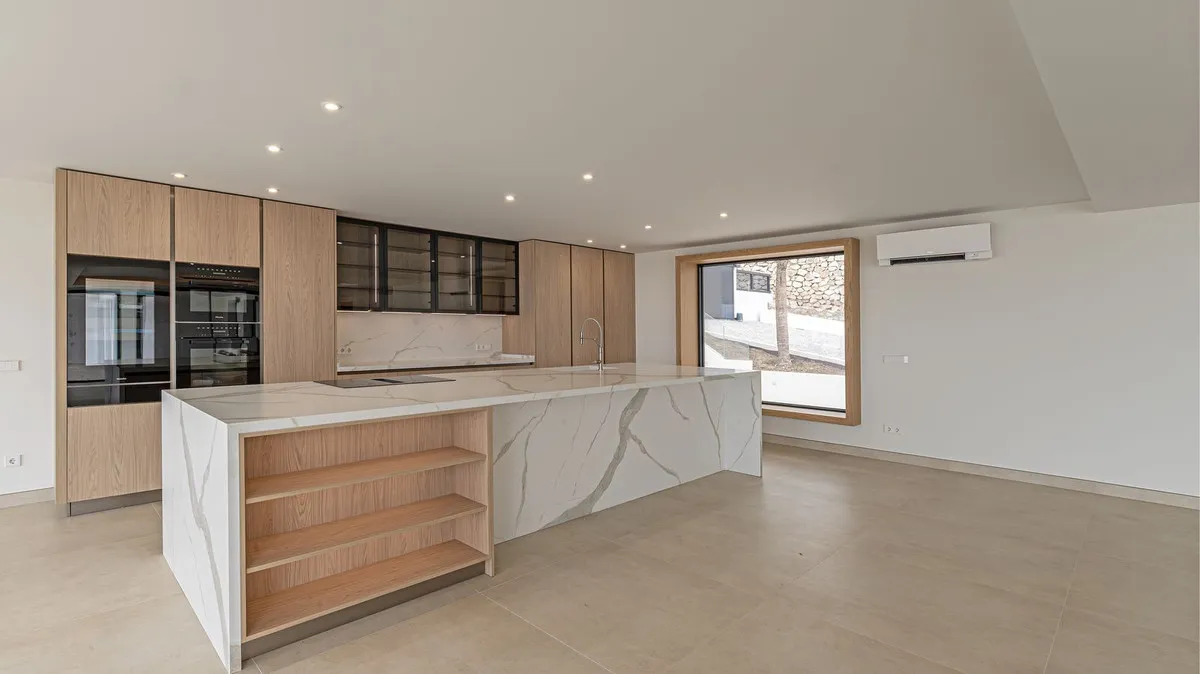 1682f33c-ca9c-49c8-80a5-22dcf276b37c