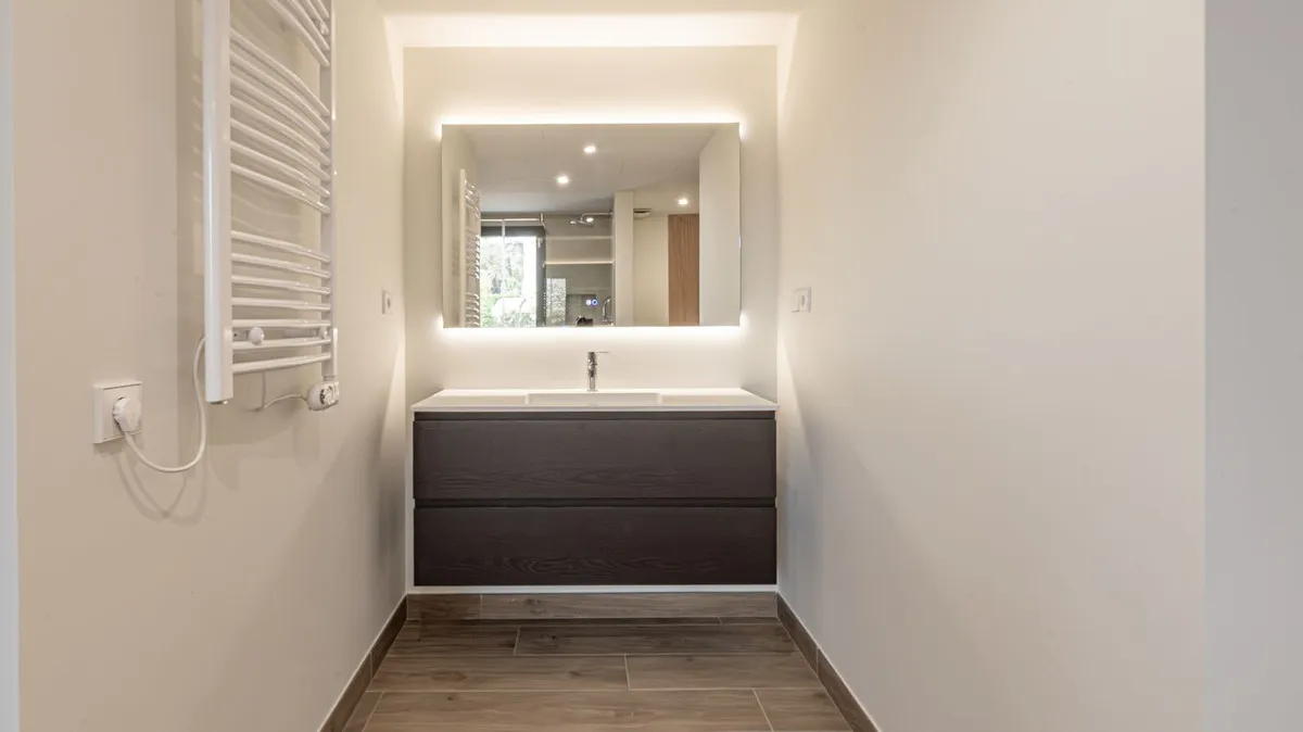 43a49492-9e0d-4178-ae4e-b2d275afec38