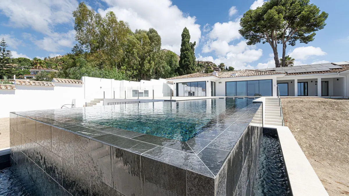 53fd3b40-b177-4c73-91b5-c2041cfee2b9