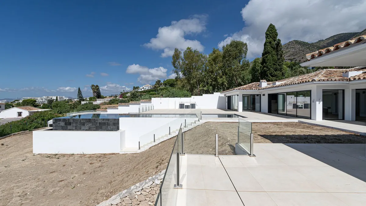 64e44d02-9b9a-42eb-9c26-9a40143ff04a