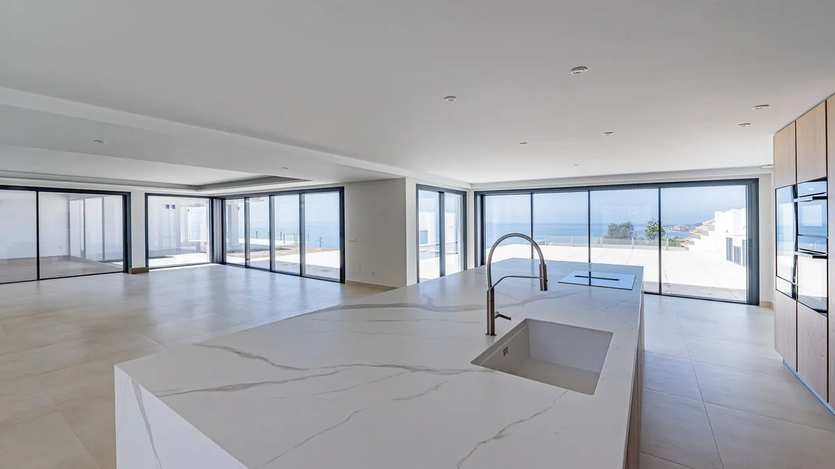 6ef56265-353f-4be3-929f-711e88147d2f