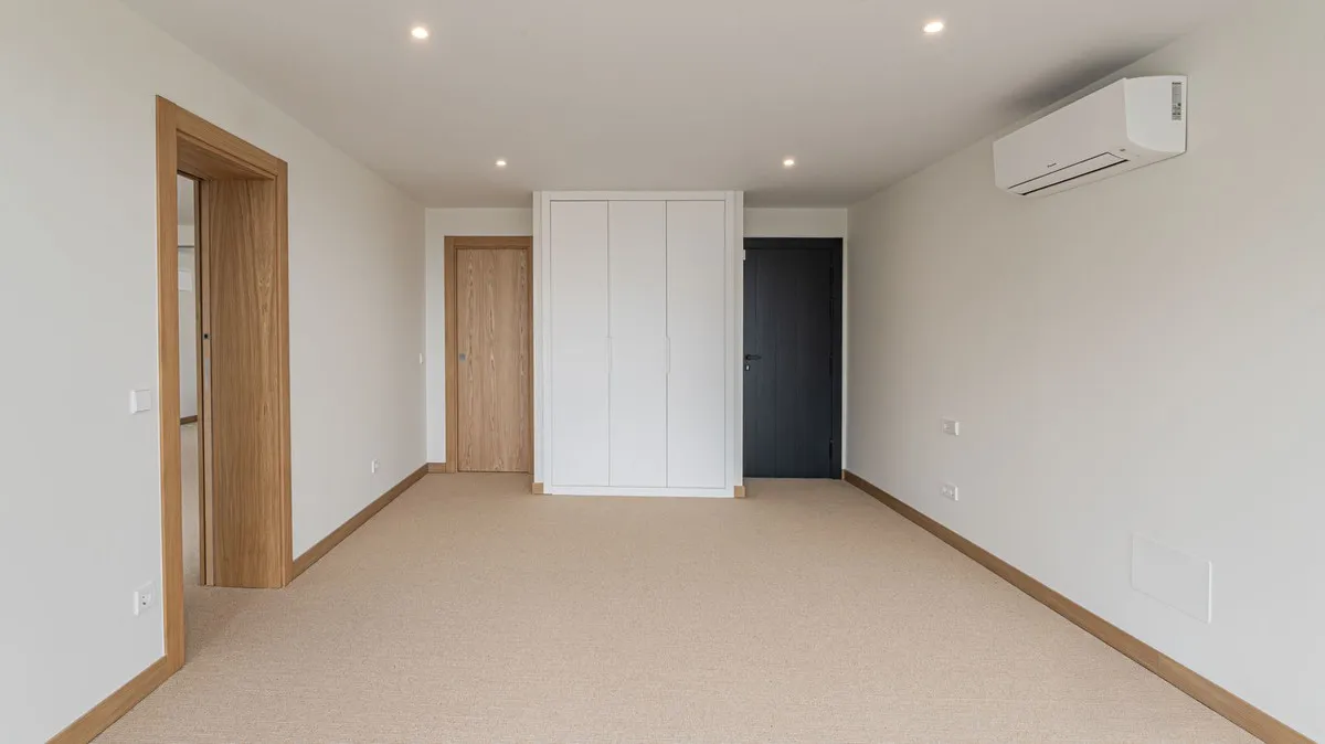 a385f940-d6fd-4617-9e28-c5ca16dbb328