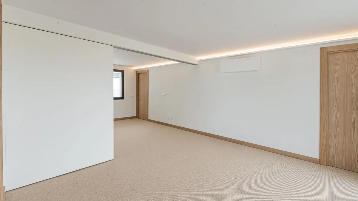 b2cbc434-b17f-4931-bc46-a971d9f972bf