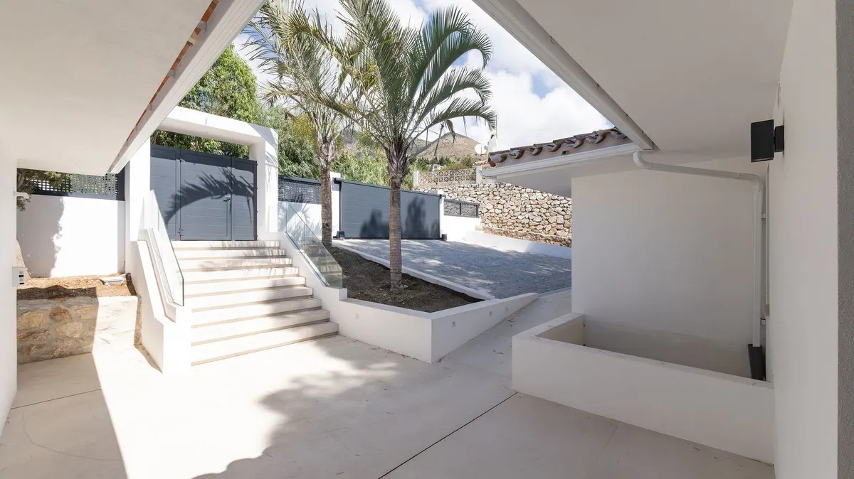 d5ed451a-b608-462e-91a2-3376ed5d512e