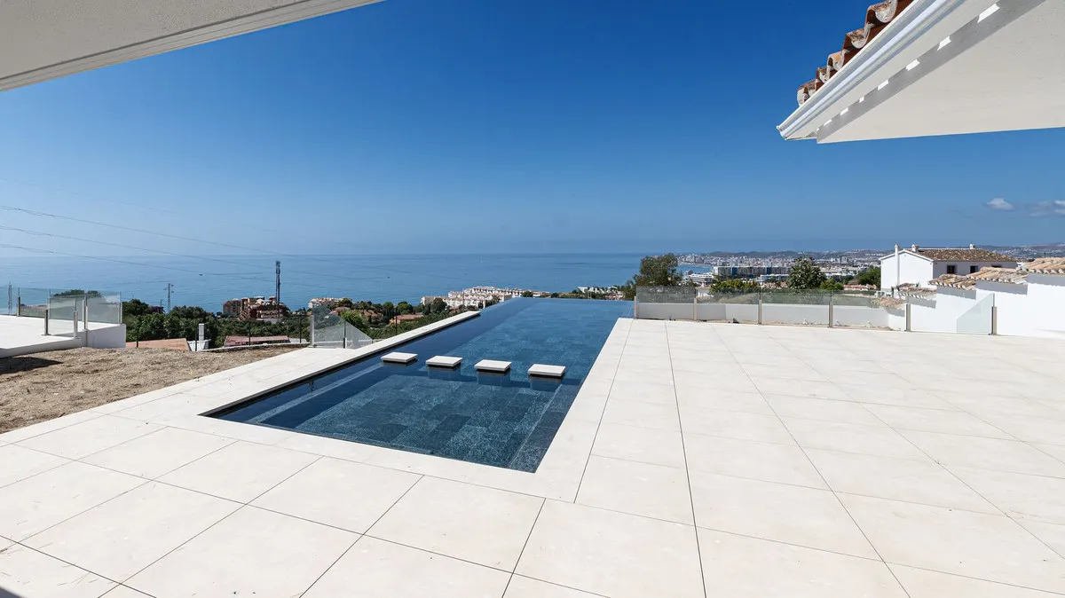 f47af06b-9f57-4bd3-be7b-3ab9bb6d18a8