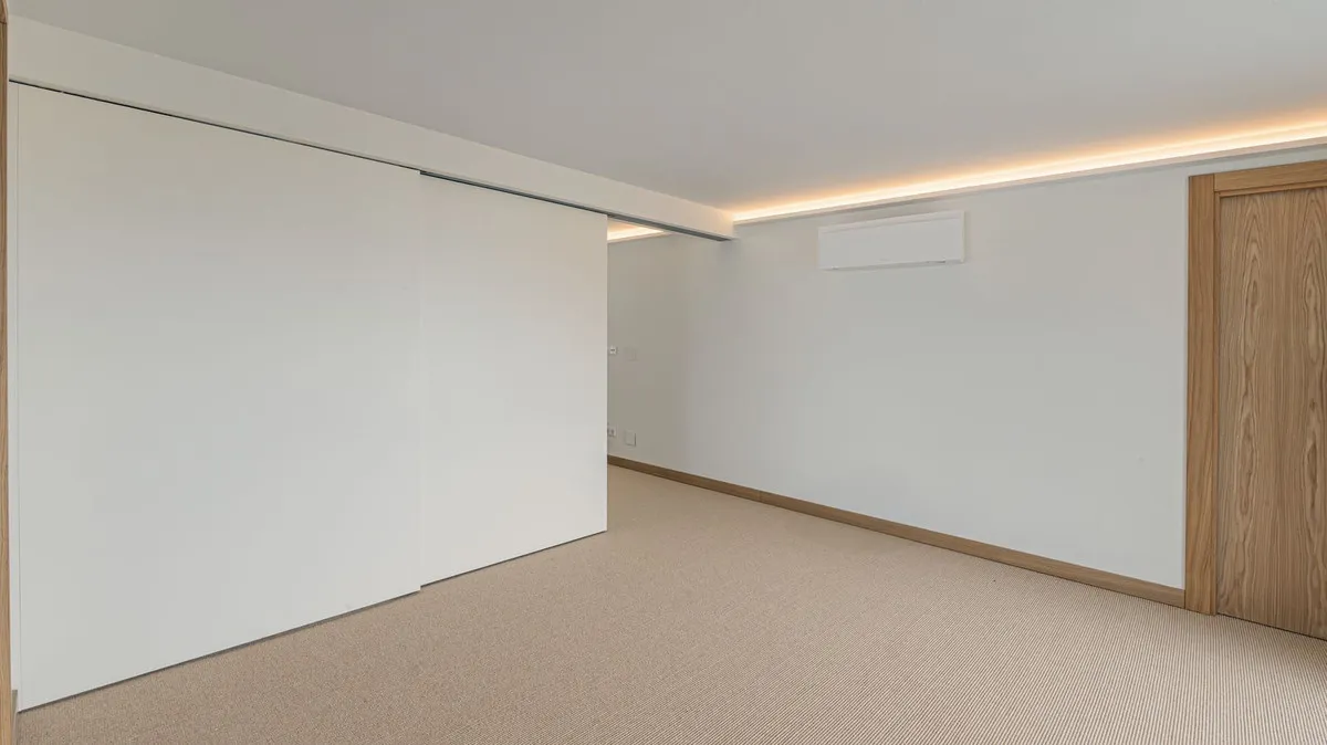 f960a54f-de09-4182-8558-8f31f83d42fa