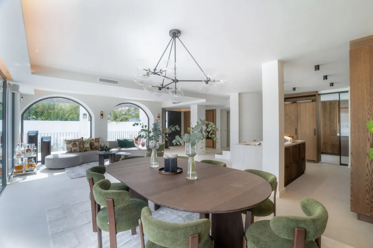 11526f0c-1a1a-4e24-8080-ed2375099dfb