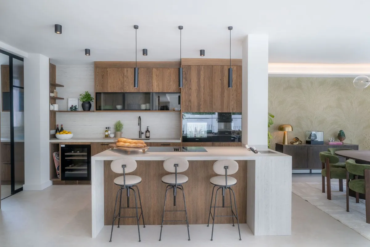 824ba6bc-16df-4ce5-b848-58e7859c74ab