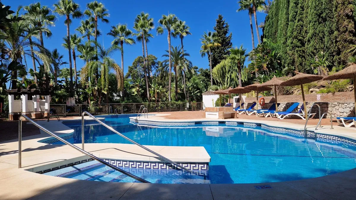 47351b7d-0dfb-403e-9f8a-6886390a6d4e