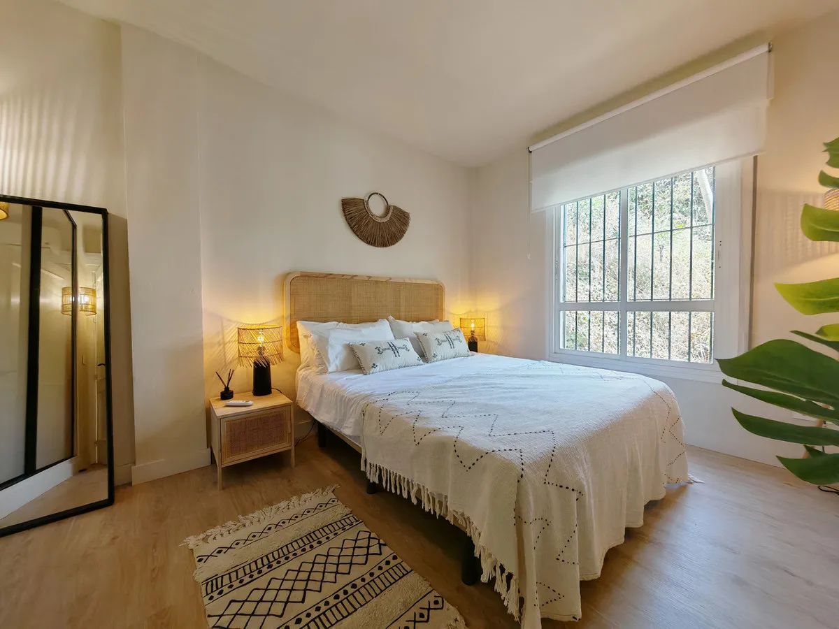 1ad0d194-a7c1-48b9-9aad-c3ce7e87f1df