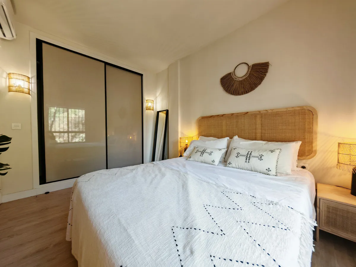 231de7d1-066a-4c61-904e-a289d71583c2