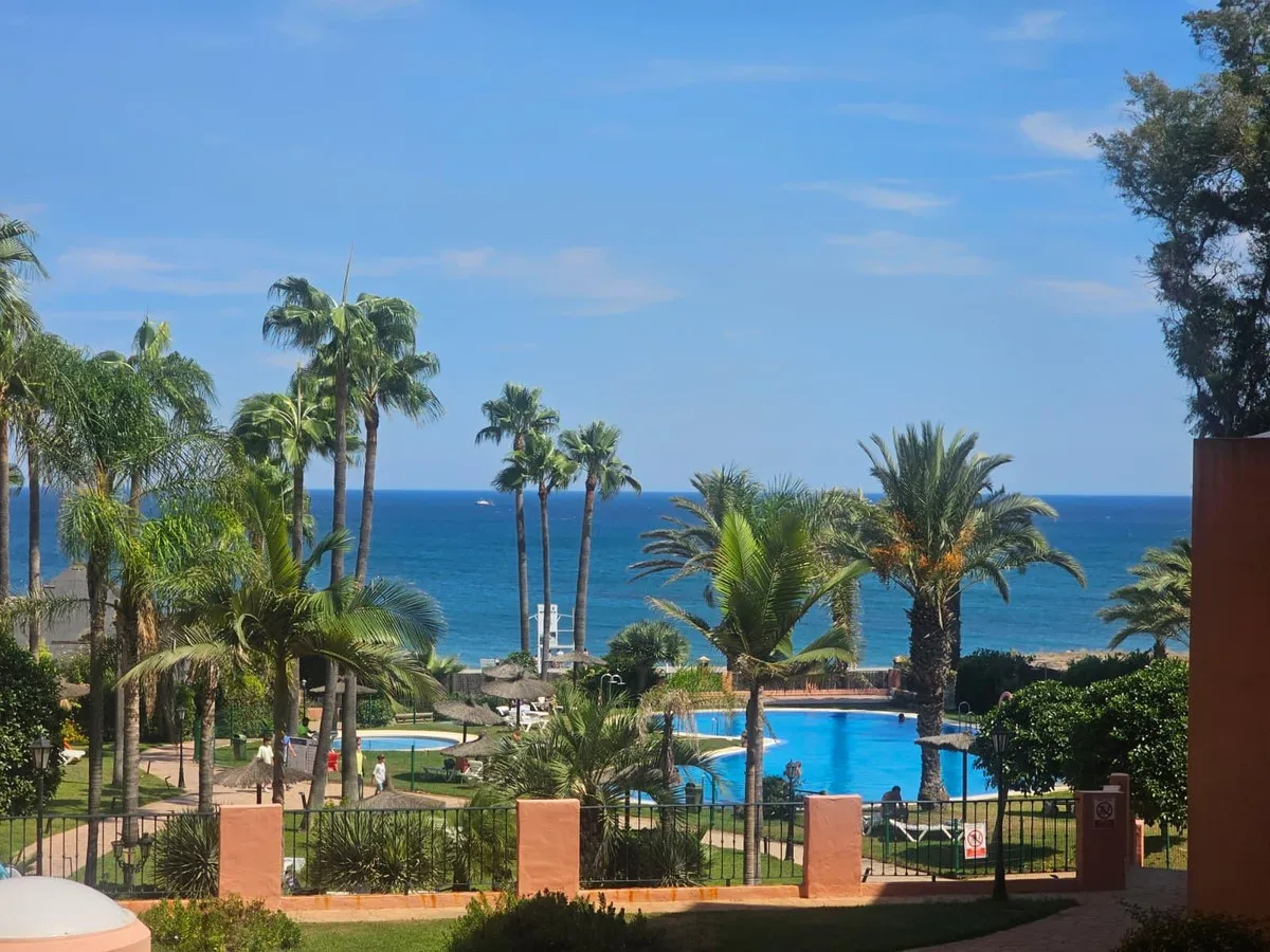 1422ac26-efce-40e7-ab63-91ea5e83160a