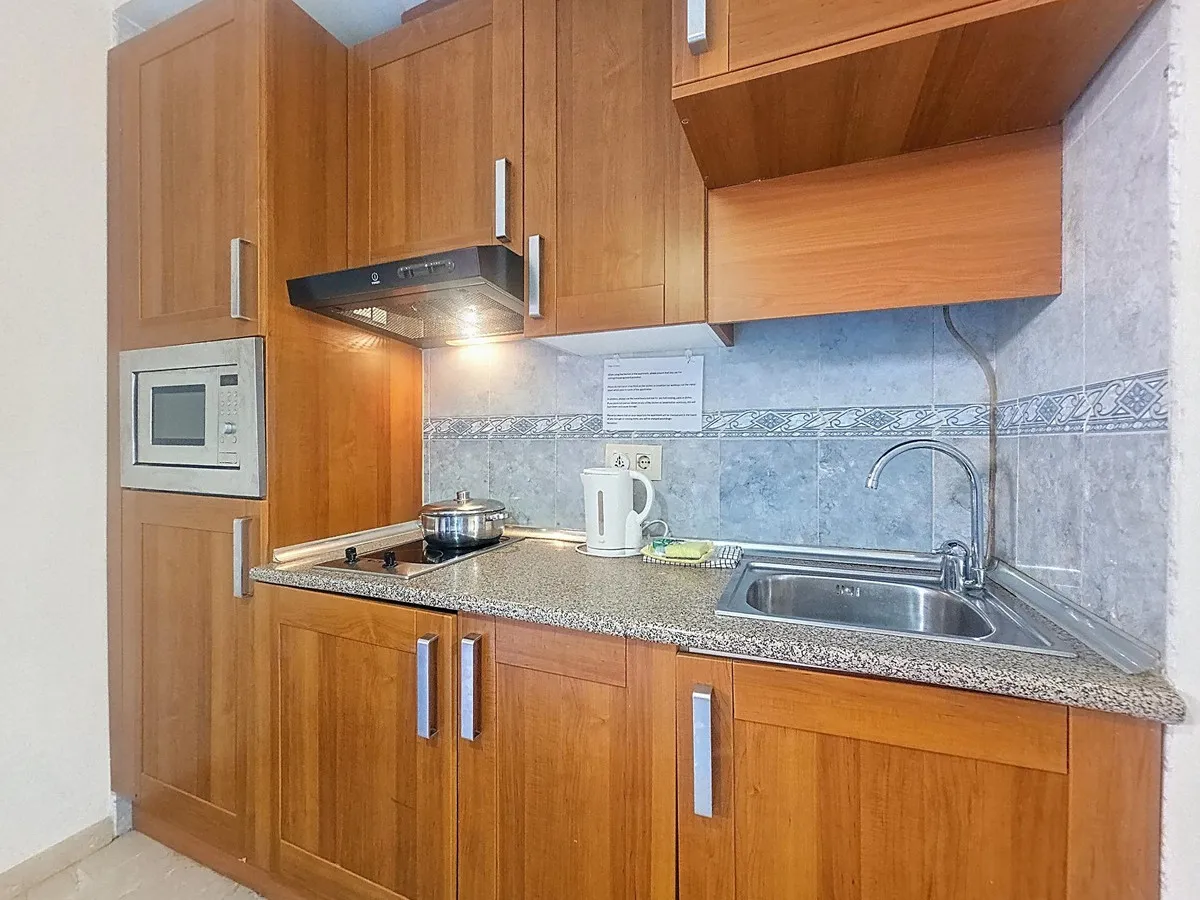 b23d0c4a-4999-48b4-8760-5da4f62ec9ac