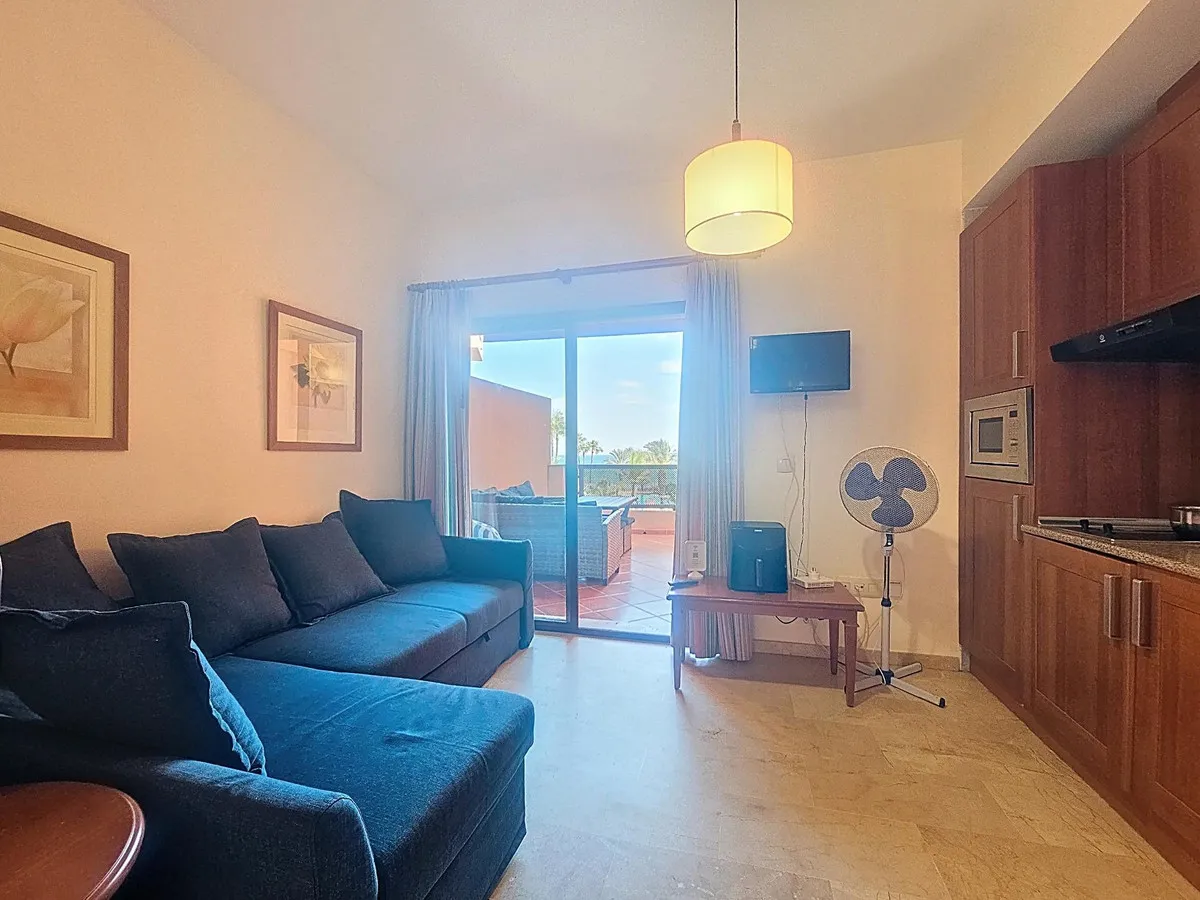 d5a46edb-4677-4595-a405-f56c105a9bb9