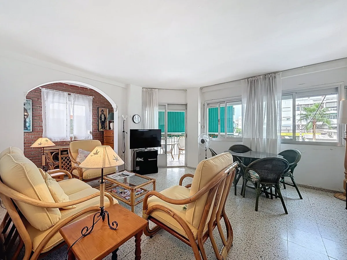 e3e80353-c479-4a05-8eb4-b170a9d2d8f8