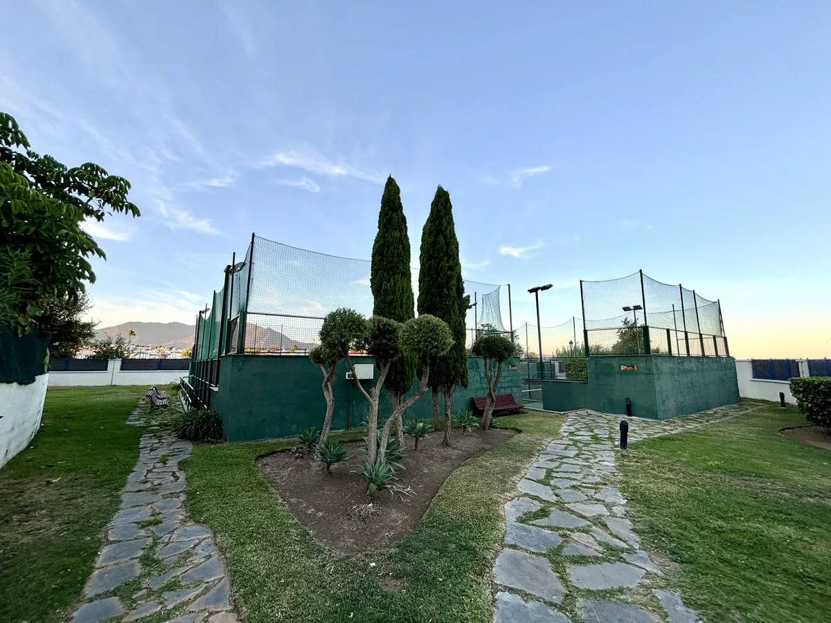 f2221fb4-66cb-4772-a43b-309dbf04aa6e