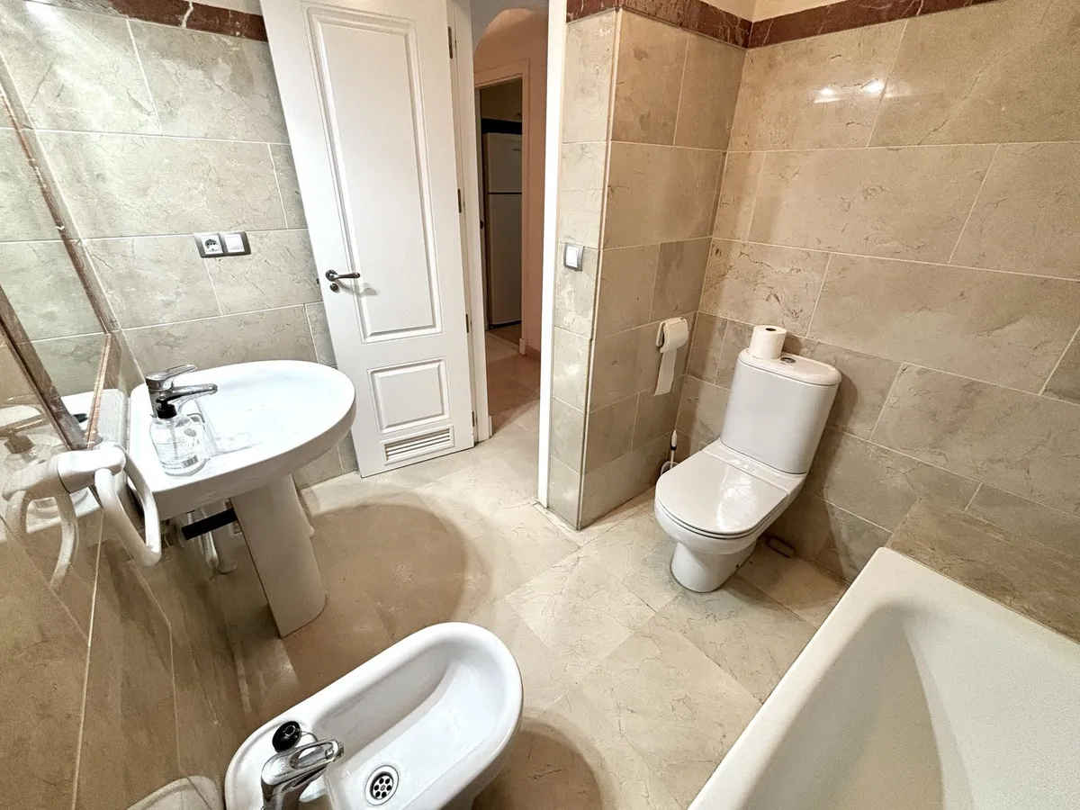 f6bfab8e-0b8f-40c8-bb27-96e87585592a