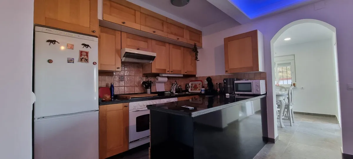 114b083e-7962-4e97-bdab-176c8a0e4fd8