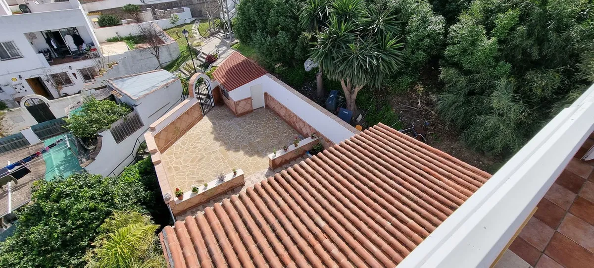 69b6037e-b508-49d0-9139-21390e9f9e9b