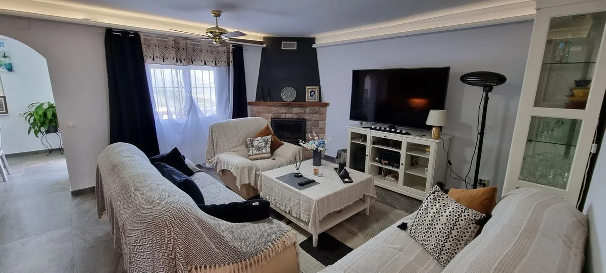 989cea07-08d8-43a6-9969-b29aa6c131c2