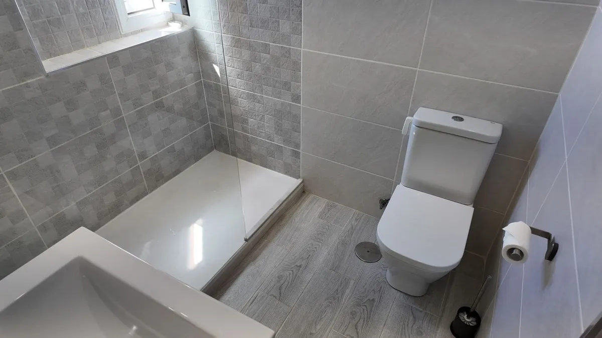 33e1dff3-c758-40a8-8e56-faf21f19d6ef