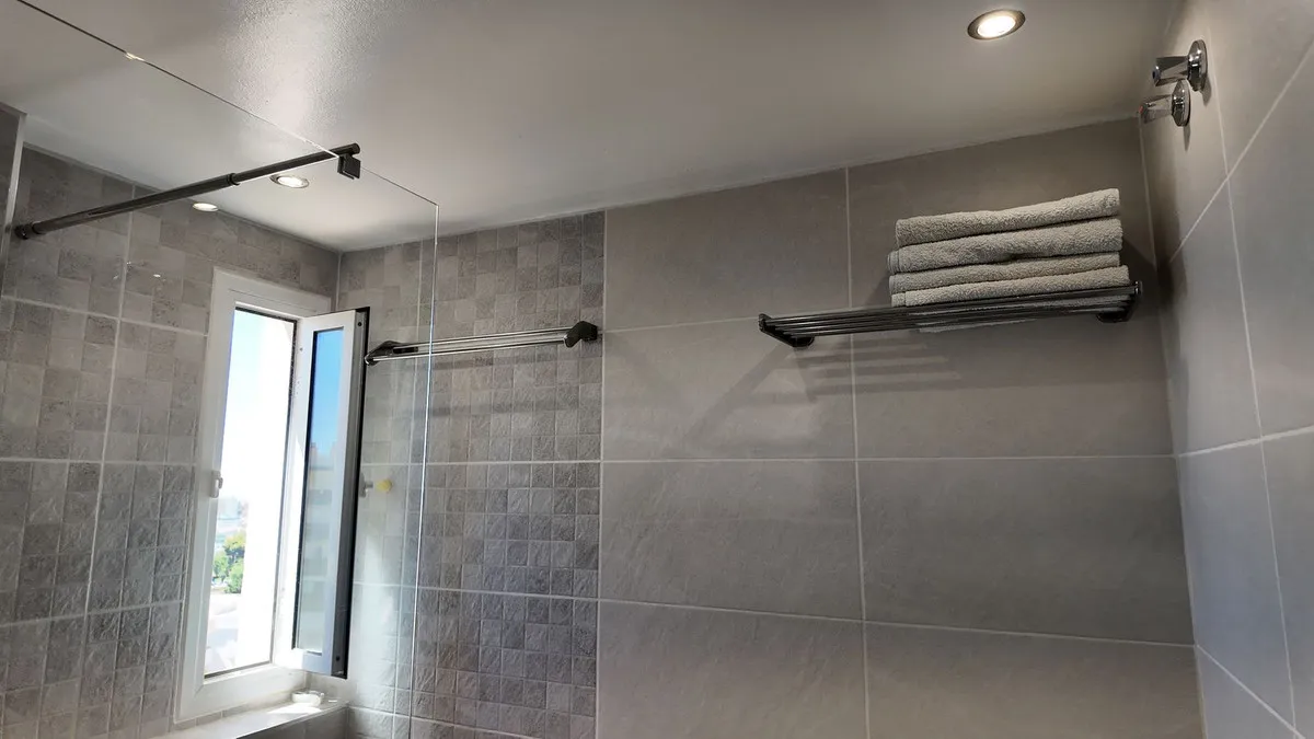 7d559670-f6ba-4f6b-a63a-e296d3aefbf7