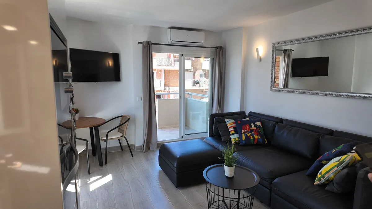 d1db5ef9-f908-46b2-bb38-6d1bd16ad570