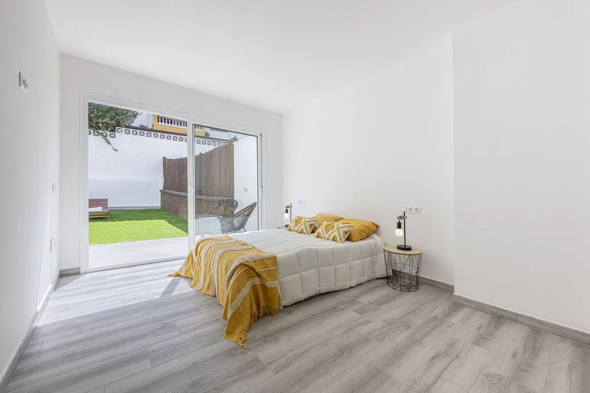 09b6753b-3f82-4979-b242-fba23bc97d5e