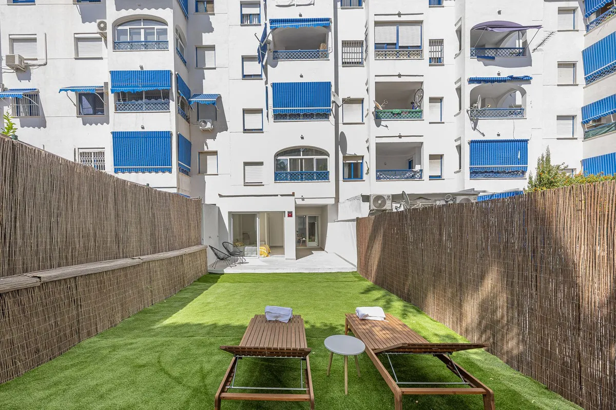 12130437-fc59-4052-8270-f750d51a2d39