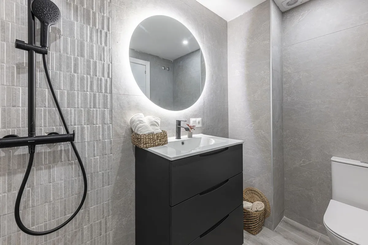 53203bf0-1f87-44d3-bdb7-7f450cf14940