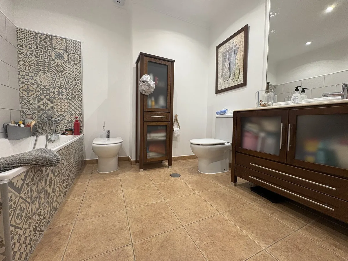 3db6011f-7977-4385-80a1-1fcd9c2cd84c