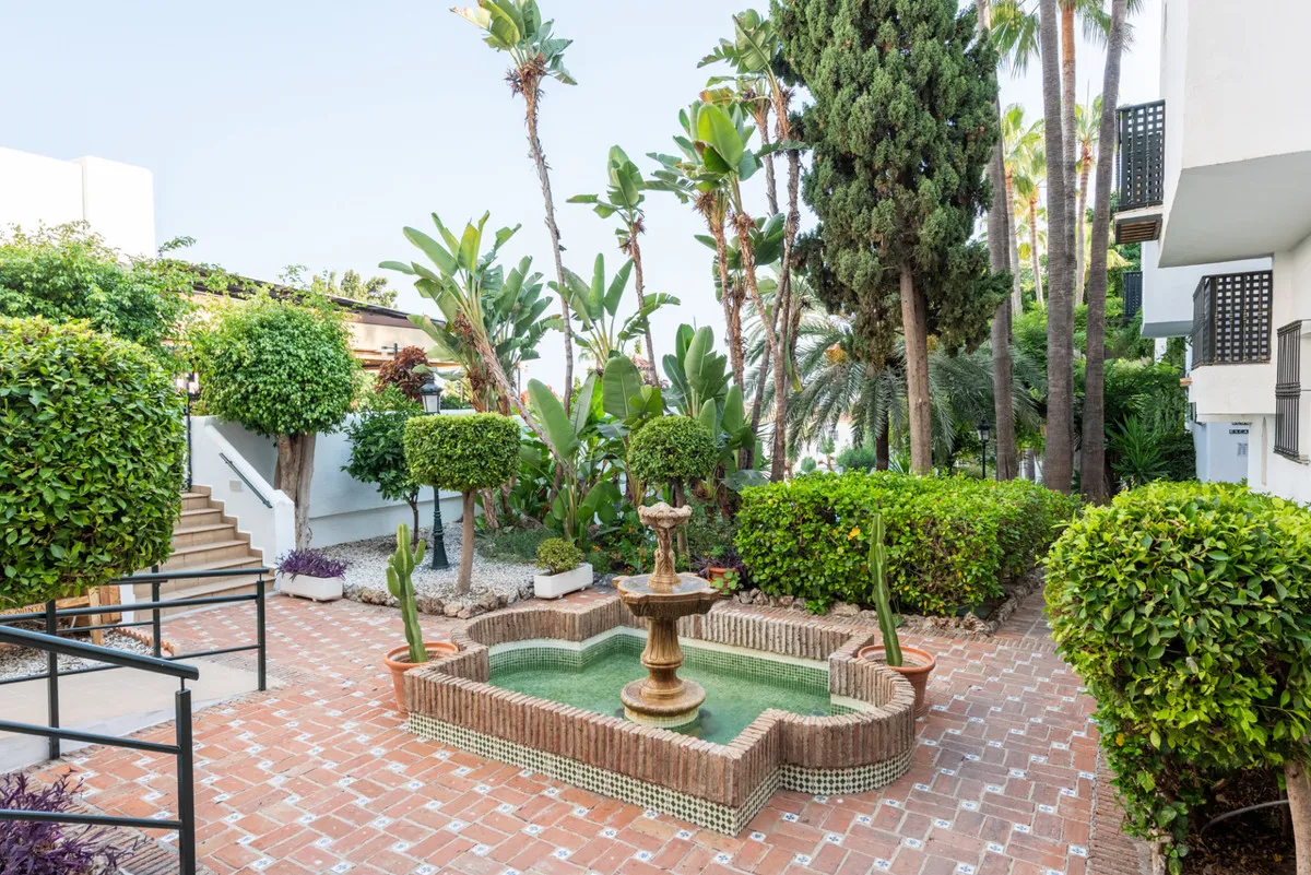 93edf21a-8bff-4f84-aef1-a6348931603f