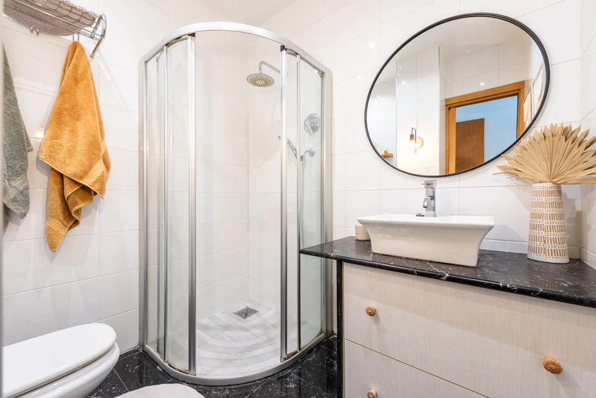 a82761c7-11c9-428f-be07-644382aa8095